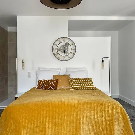 La Maison Du Puits Minervois Bed & Breakfast Cesseras