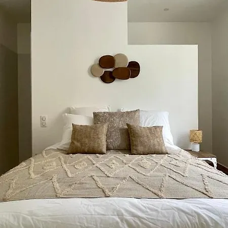 La Maison Du Puits Minervois Couette-café Cesseras